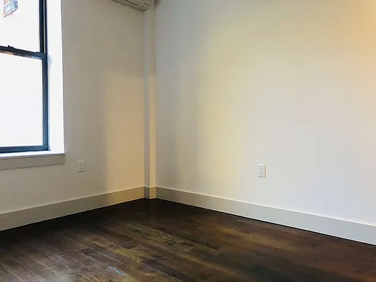 Rented by Nooklyn NYC LLC | media 50