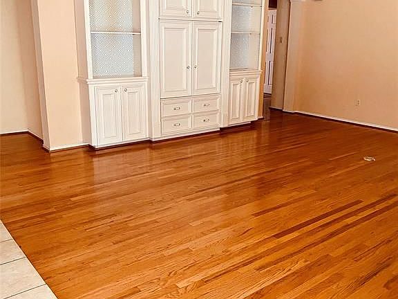 5th image of 6930 Shady Ln