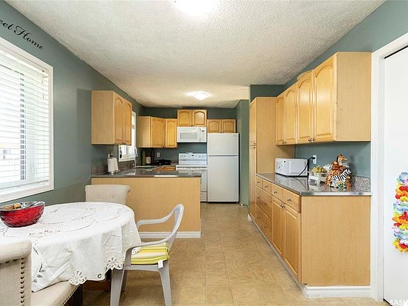 5th image of 3501 33rd STREET W