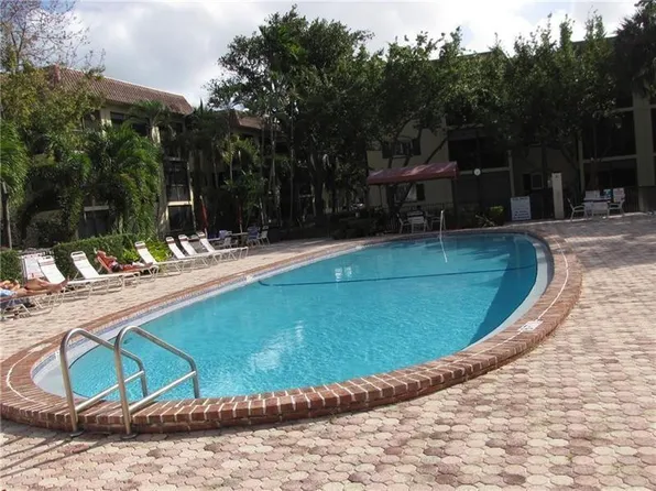 253 S Cypress Road #229, Pompano Beach, FL 33060