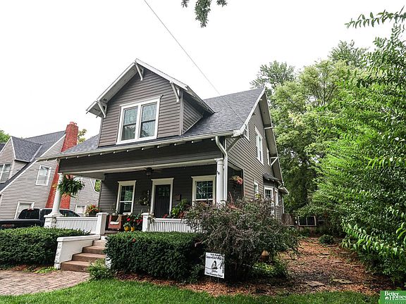 2nd image of 641 E 9th St