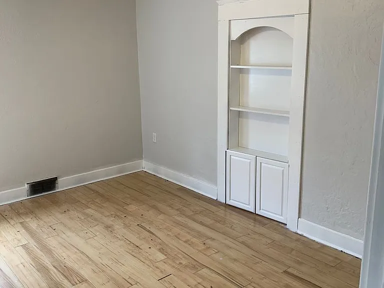 702 Fairview Ave — Photo 20