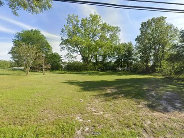 903 S College St, Pelahatchie, MS 39145