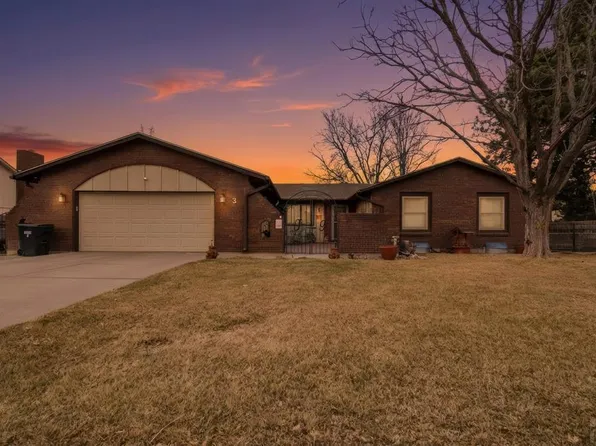 3 Queensbridge Dr, Pueblo, CO 81001