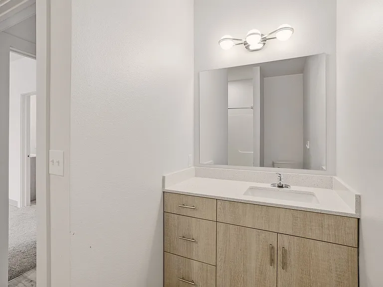 Nathan Apartments — Photo 119