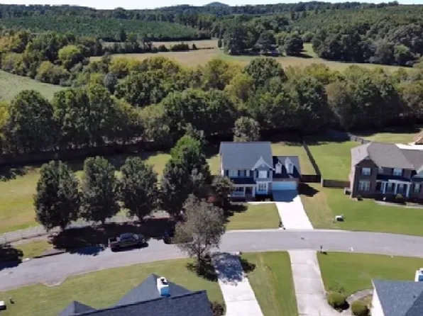 31 Berkshire Dr NW, Cartersville, GA 30120