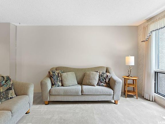 3rd image of 303 Saguenay Dr #10