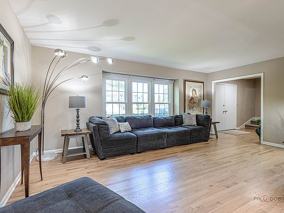 5th image of 505 Fairlawn Ave