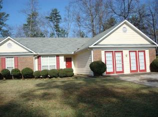 333 Heathrow Dr, Riverdale, GA 30274