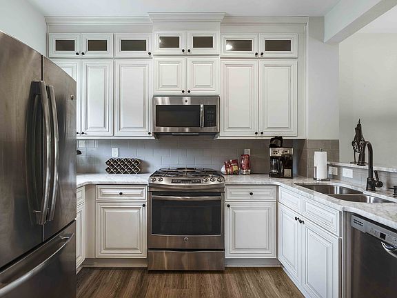 5th image of 7112 Lunker Lake Dr #104