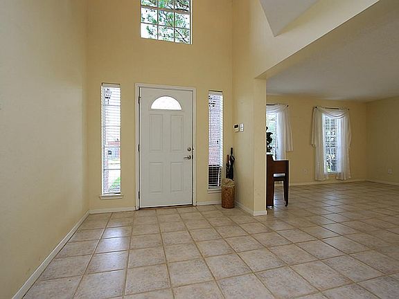 3rd image of 24107 Ayscough Ln