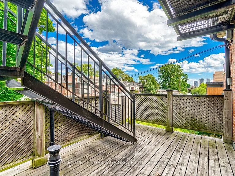 57 Beatrice St #2 — Photo 28