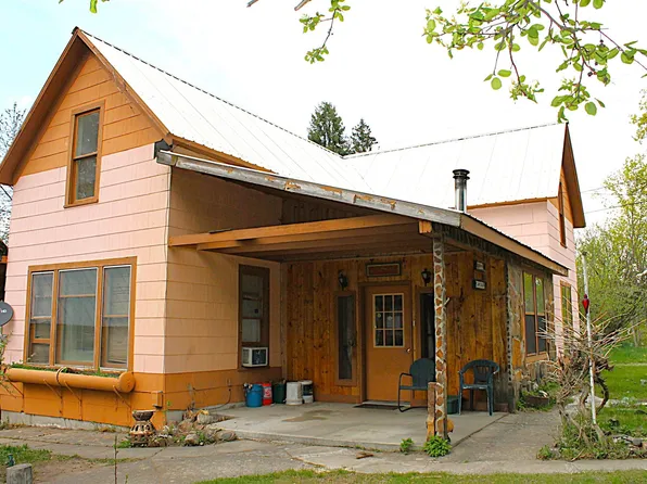 6209 Florida St, Bonners Ferry, ID 83805