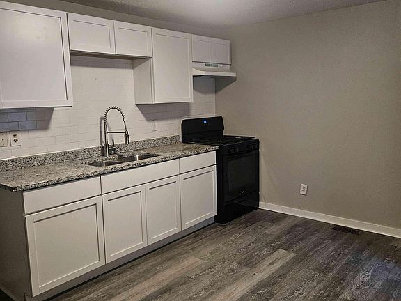 4th image of 822 S Hancock St