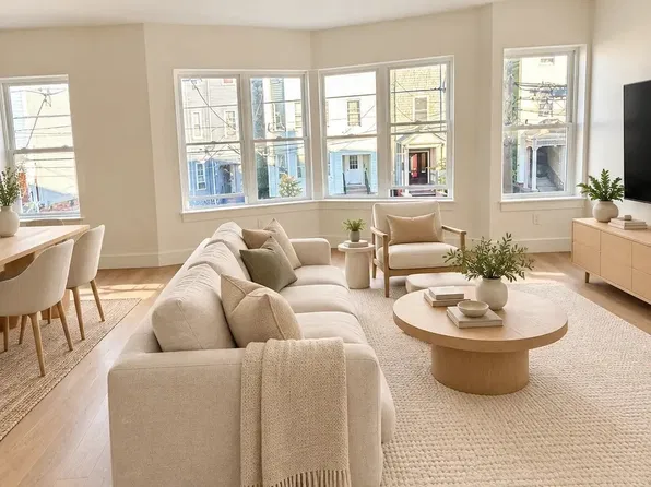 261 Princeton St #302, Boston, MA 02128
