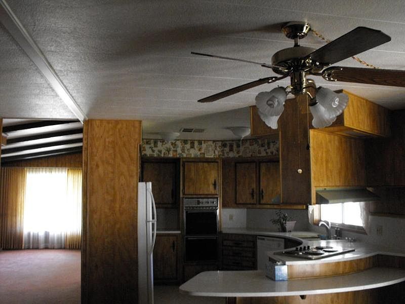 2nd image of 3304 Shasta Dam Blvd Space 15