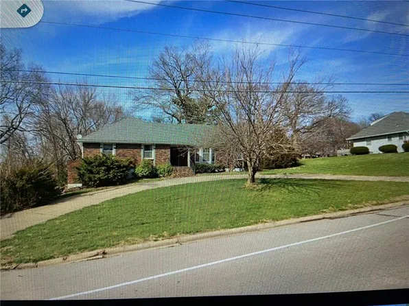 11500 E 35th St S, Blue Springs, MO 64014