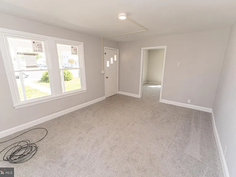 1507 Race St — Photo 10