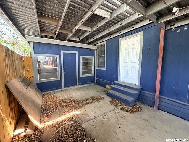 321 Huntington — Photo 15