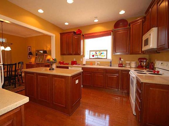 5th image of 5131 Greenheart Dr