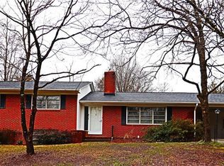 430 Birchwood Dr, High Point, NC 27262