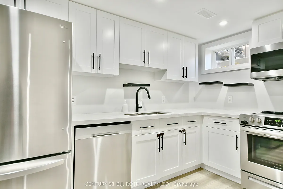 Building Photo - 156 Puget St #LOWER