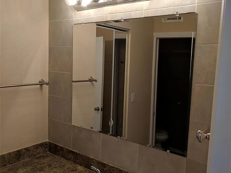 1250 NE 125th St #312C — Photo 11