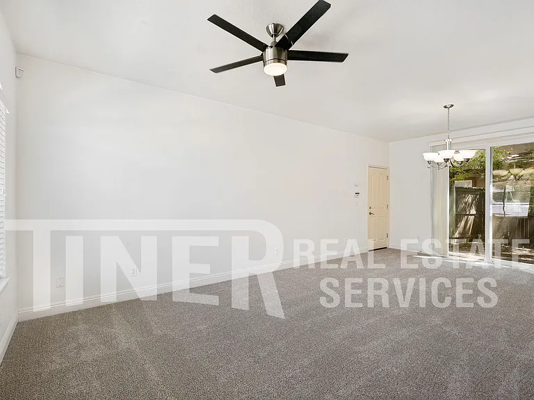 5418 Washoe St — Photo 8