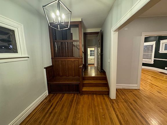 4th image of 4023 Clark Ave