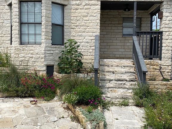 2nd image of 1216 Inks Ave