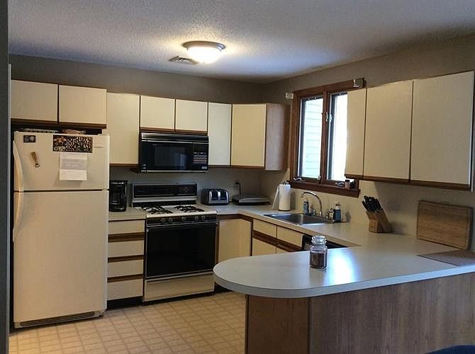 275 Donohue Rd APT 15, Dracut, MA 01826 Zillow