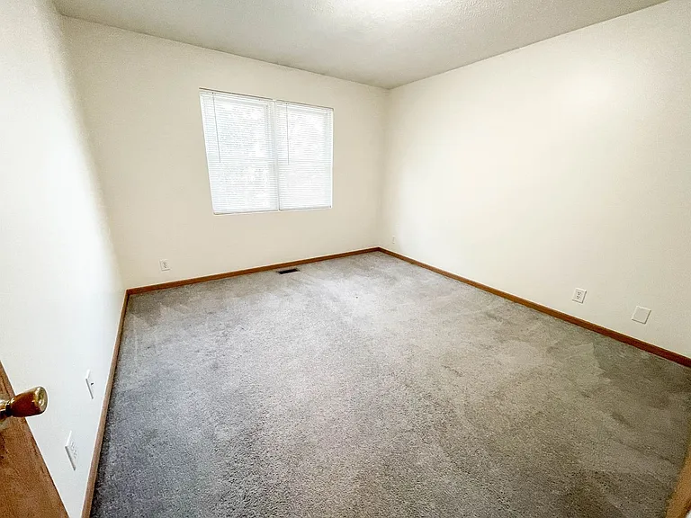 5131 Lowell Ave — Photo 6