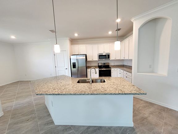4th image of 14612 Carva Ln