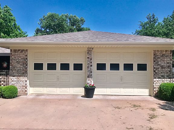 3rd image of 1056 Jan Lee Dr