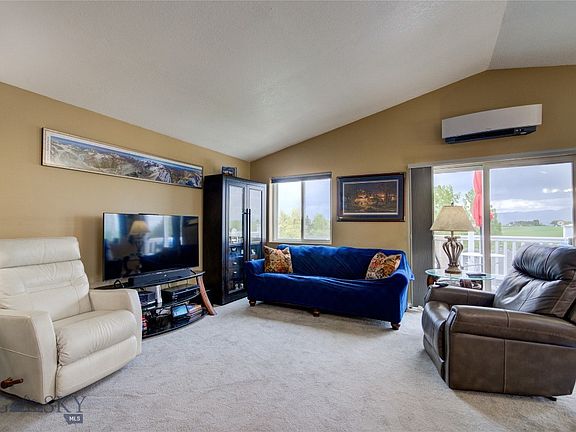 3rd image of 7040 Skylark Dr
