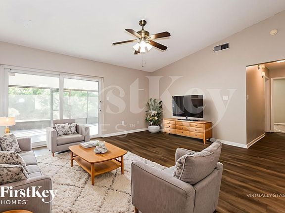 4th image of 1739 Lakeview Village Dr