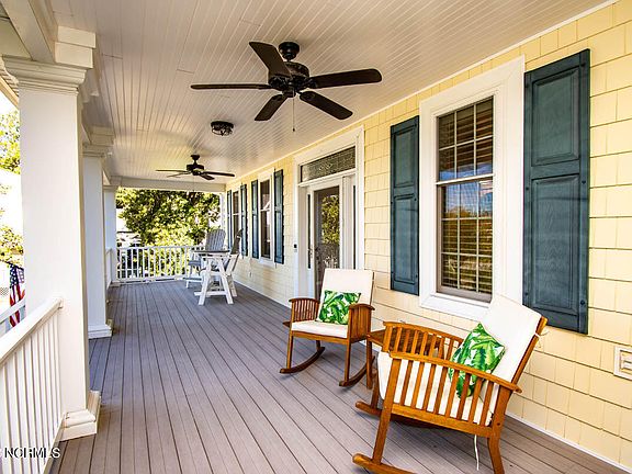 4th image of 325 Winding Woods Way