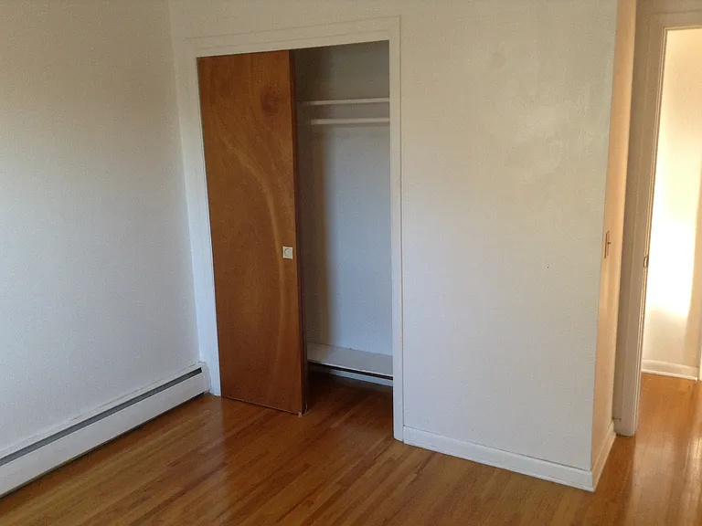 1006 Broadway St — Photo 19