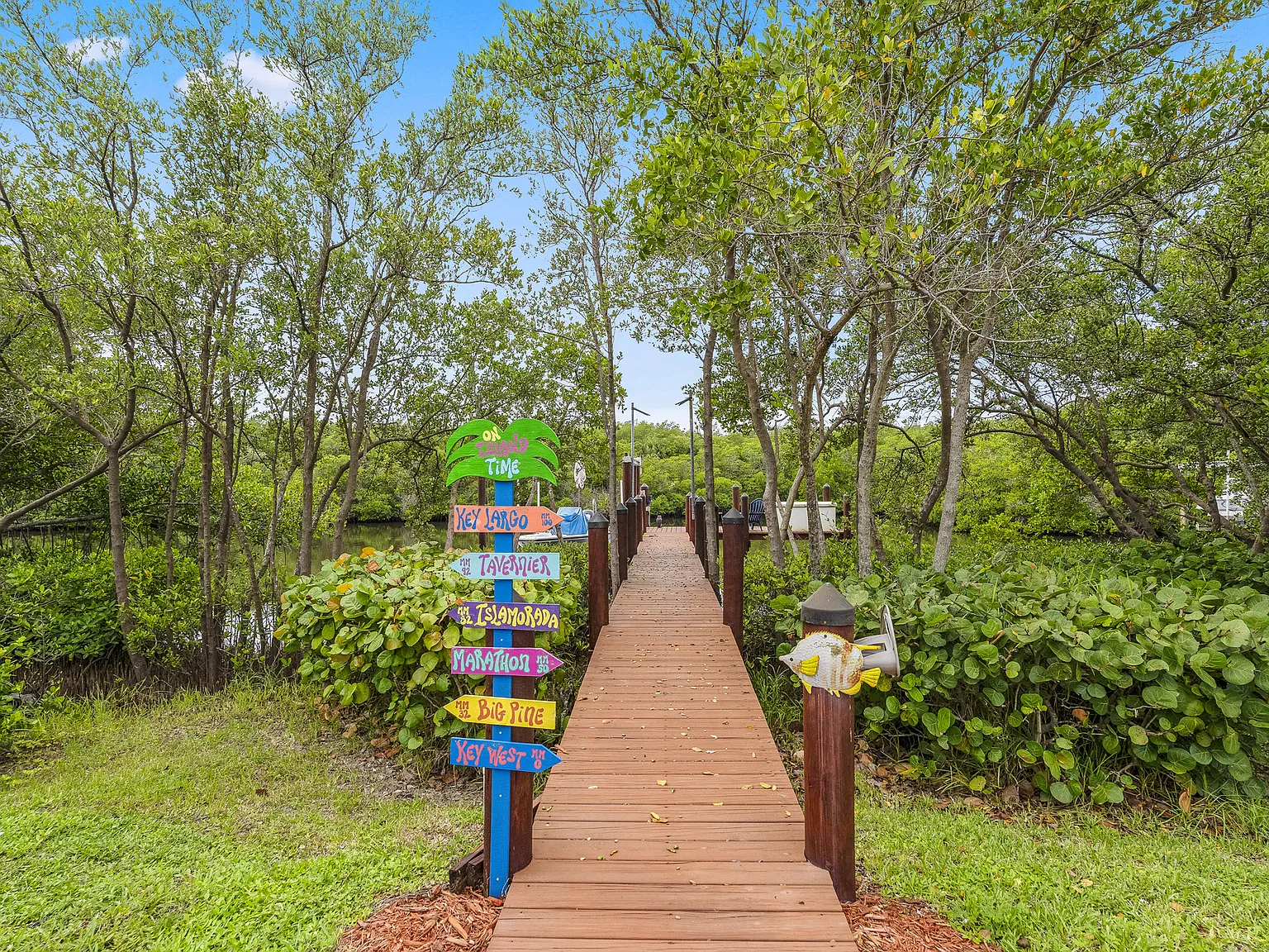 4 bed, 1984 sqft, $8,000 — Photo 2