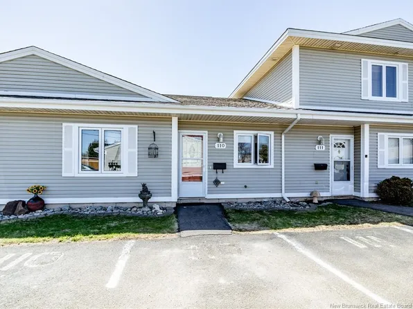 208 Virginia Ave #110, Dieppe, NB E1A 6R7