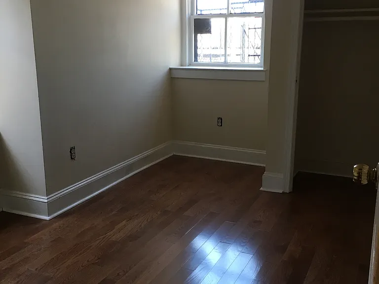 1300 Saint Paul St #10 — Photo 6