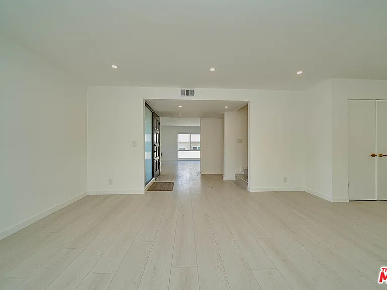 840 18th St #1 — Photo 3