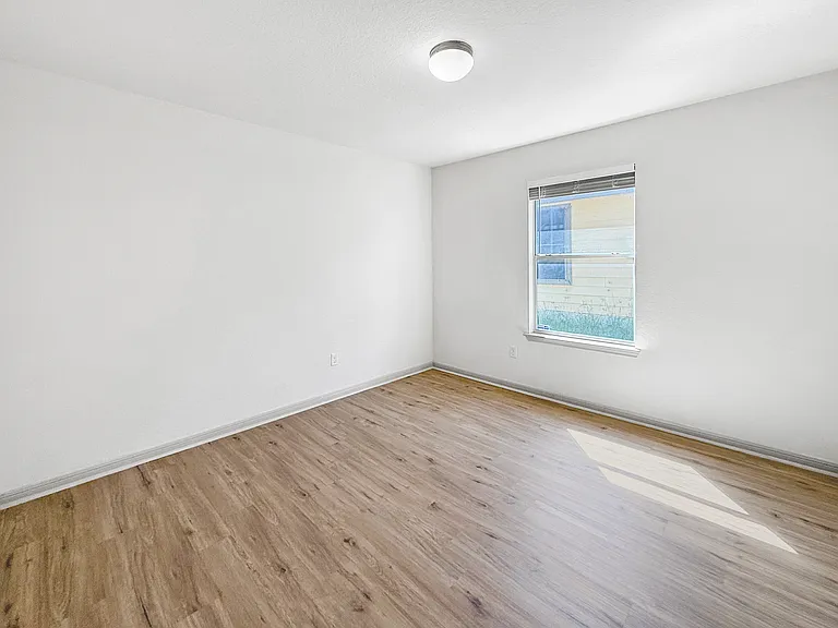9566 Everton — Photo 14