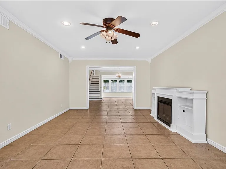609 Peerman Pl — Photo 5