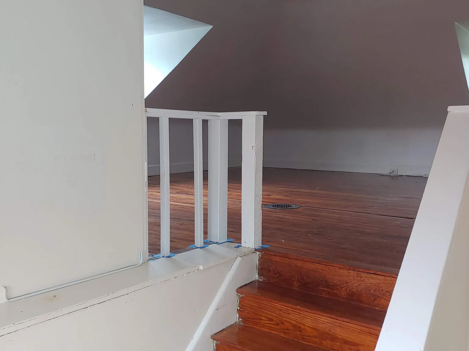 3 bed, 1.0 bath, 1000 sqft, $1,950 — Photo 3