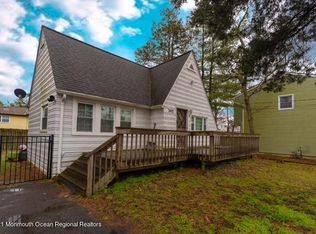 345 Anchor Ave, Beachwood, NJ 08722