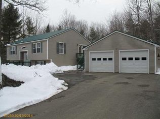 201 Wingood Rd, Windsor, ME 04363