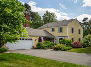 207 Coventry Ln, Longmeadow, MA 01106