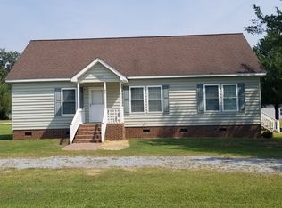 2997 Mobleys Bridge Rd, Grimesland, NC 27837