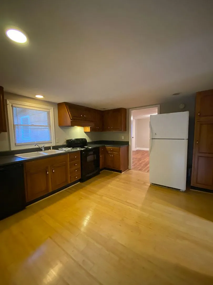 Charming 3-Bedroom, 2-Bath House With Detached Garage On West Side Of Athens, Ga - Pre-Lease For ... — Photo 1